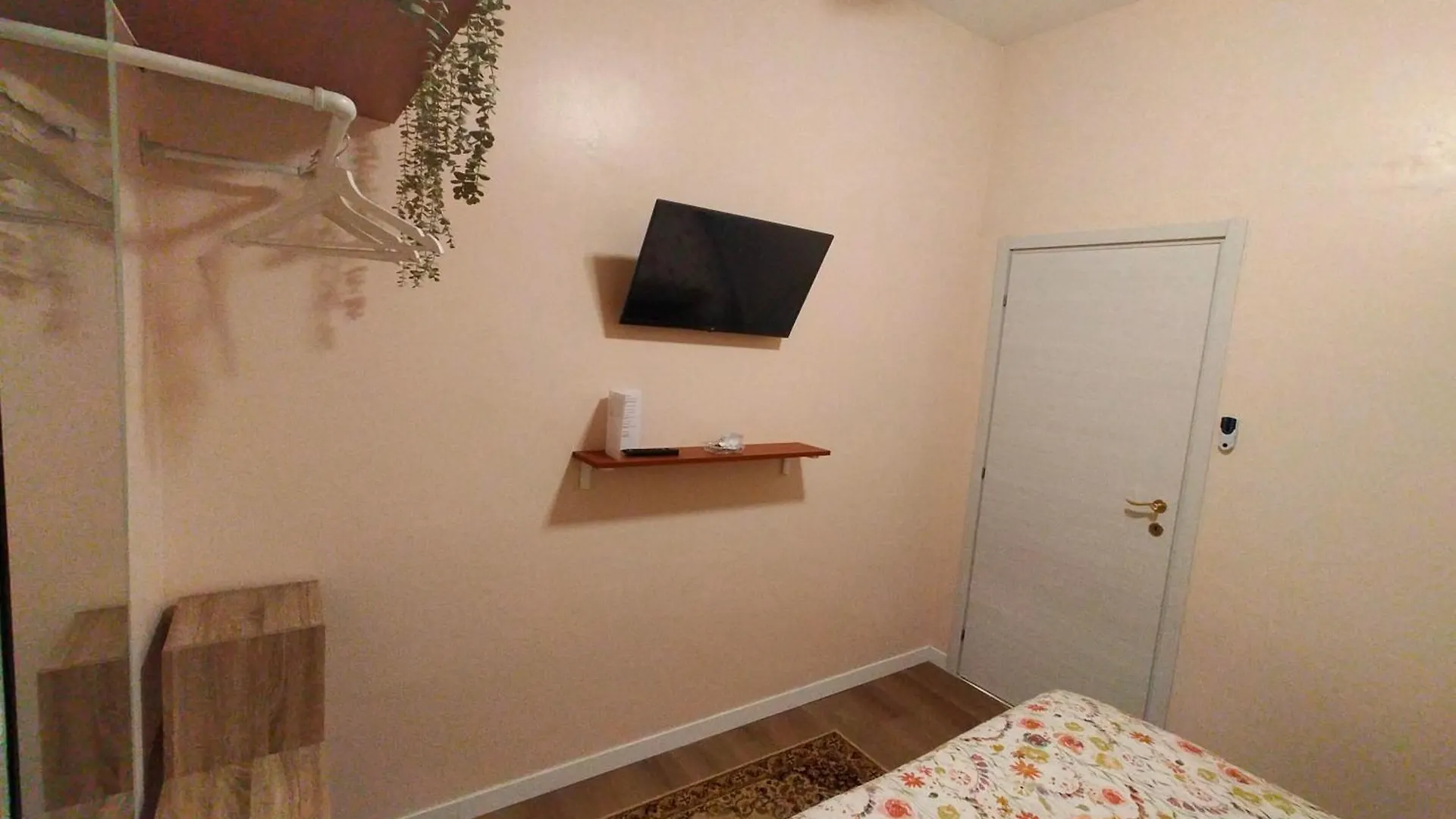 밀라노 Garden Bicocca B&B 0*,  이탈리아